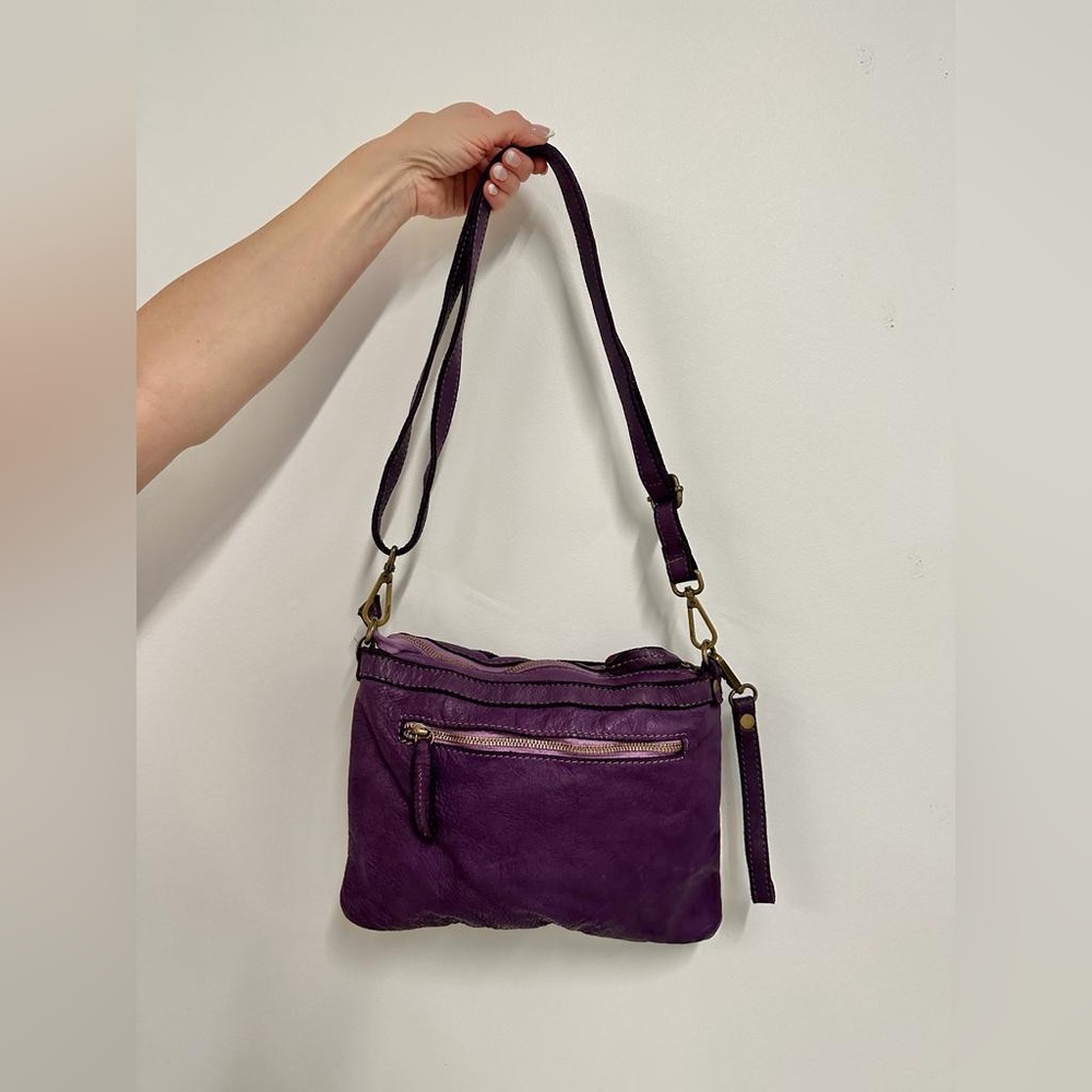 (L326-PUR) DISTRESSED ADJUSTABLE CROSSBODY/SHOULDER BAG